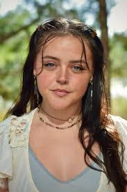 Carrie Pendergrass's Instagram, Twitter & Facebook