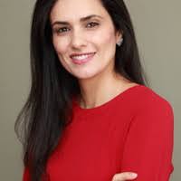 Amanda C. Thomé Travincas