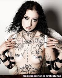 Chlo Lunaa Submissive Goth 🤍 Onlyfans Profile Content - updated November  2025
