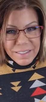 Throwback to when Meri said she wanted to bronze herself to baked  perfection. There's a lot of Brown in this pic.