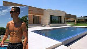 Most popular cristiano ronaldo photos, ranked by our visitors. Cristiano Ronaldo S Haus In Madrid Youtube