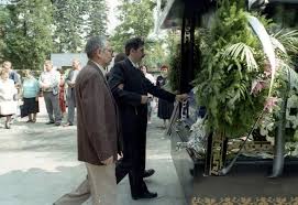 Niestety nie dysponujemy szczegółowymi danymi na temat oferty firmy. Kocham Cie Zniszczylas Mi Zycie Psychofan Zabil Miss Jej Corka I Maz Do Dzis Musza Sie Ukrywac