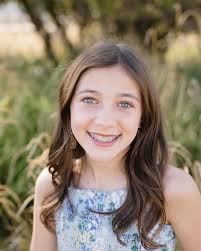 The Piersalls 🤍 • • #familyphotos #northerncaliforniaphotographer  #northerncalifornia #chicoca #buttecountyphotographer #chicophotographer  #circlebarphotography #reddingcaphotographer #colusaphotographer  #norcalphotographer #redbluffphotographer