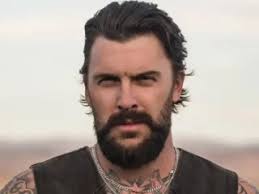 Artist Spotlight: Becky Salter