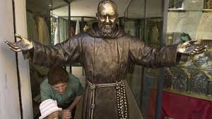 Of course, padre pio is most famous for being a stigmatist. Was St Padre Pio An Incarnation Of Jesus Or A Fraud