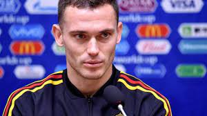 This is really, really small. J League Podolski Club Kobe Holt Belgier Vermaelen Augsburger Allgemeine
