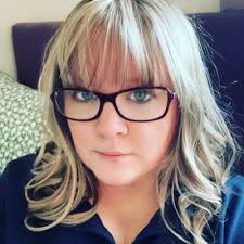 Donna Yeoman's Instagram, Twitter & Facebook