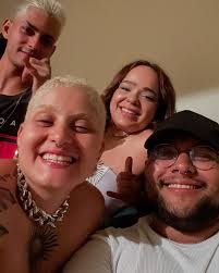 Sharon Oliveira (@sharon.iob.129) • Instagram photos and videos