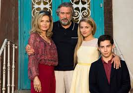 In recent years he has become known for. Hd Wallpaper Dianna Agron Robert De Niro John D The Family Malavit Michelle Pfeiffer Wallpaper Flare
