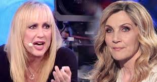 Her father is alessandro celentano and she has a sister named adriana. Lorella Cuccarini E Alessandra Celentano Frecciatine A Amici