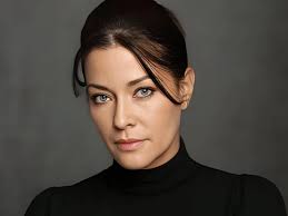 Lily Bergues, Maité Galbán, Mariela Rosales, Yani Martin, Frank Egusquiza, Edith  Obregón y Sandy Marquetti en la serie “Amor Deluxe” de Pronyr TV