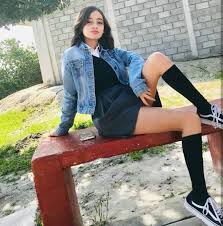 Liseli Ifsa Kizlar Modelleme Gencler