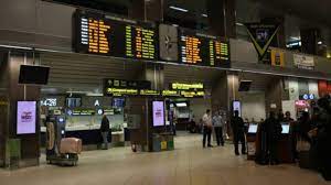 Jun 23, 2021 · tragedie în arad: Posibil Incendiu La Aeroportul Otopeni Au Fost Chemate Mai Multe Autospeciale De Pompieri