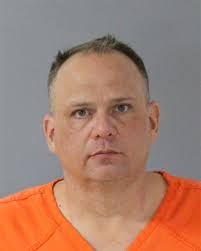 Man accused of pointing weapon at father, kids in Gluckstadt