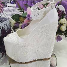 Https Www Tesetturelbisesi Com 2018 Gelin Ayakkabilar Ve Modelleri Wedding Sneaker Wedding Shoe Shoes