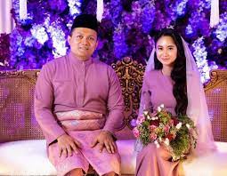 He died in 1949 in saharanpur, india. Intan Najwa Abdul Wahid Abdul Wahid In Instagram Profilinde 70 Fotografi Ve Videosu Var