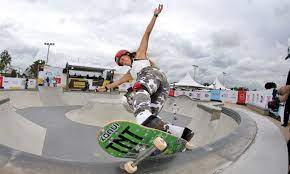 Featured artist gonz, fish heads art by mark g Dora Varella Conquista O Circuito Brasileiro De Skate Portal De Noticias Agencia Difusao