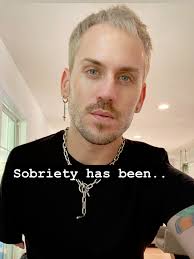 Thankfully the amazing folks in my life have held me accountable and  supported me through this. Thank you so much. I see you and love you. If  you want to get sober…do