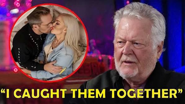 After Divorcing Gwen Stefani, Blake Shelton Leaves Fans In Tears - YouTube