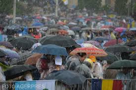 Pagesmediatv & moviestv showobservatorvideossosirea papei francisc în românia. Video Live Text Papa Francisc In Iasi Impressive Moments Bless Hundreds Of Sick And Old Please Do Not Forget To Pray For Me Too Approximately 140 000 Pilgrims Participate In Ceremonies