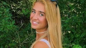 lauren (@laurenashmann)