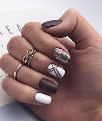 .morenas decorados de unas : 48 Ideas De Unas Para Piel Morena Manicura De Unas Manicura Para Unas Cortas Unas De Gel Bonitas