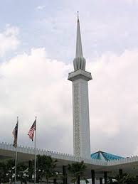 Masjid ini merupakan tempat bersejarah dan terletak di karbala, irak. National Mosque Of Malaysia Wikipedia