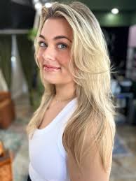 Meet The Professionals At Red Scarlet Salon