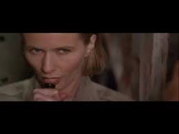 За долгие годы работы в полиции джон макклейн не раз переходил дорогу плохим парням, и само собой нажил немало врагов. Die Hard 3 Stutter Edit Youtube