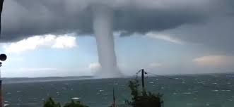 Il questore chiude il locale la ragazzina era stata portata in ospedale in stato confusionale. Meteo Trombe D Aria Sempre Piu Frequenti In Italia Sono Prevedibili Facciamo Chiarezza Definitivamente Ilmeteo It