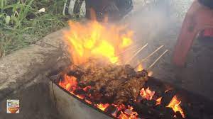 Keduanya disajikan bersama bumbu kacang yang sarat rempah. Unik Banget Sate Kere Dari Jeroan Sapi Dibakar Yogyakarta Street Food Bikinngiler Youtube