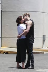 You probably grew up watching emma watson as hermione granger in harry potter, and were stunned by her recent performance as meg march in greta gerwig's adaptation of louisa may alcott's little women. Emma Watson And Ex Boyfriend Chord Overstreet Appear To Be Back Together The Pair Was Spotted Shopping Taking Selfies And Kissing In Los Angeles