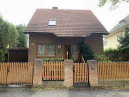 Auf dem grundstück lastet ein erbbaurecht. Einfamilienhaus Berlin Tempelhof Schoneberg Einfamilienhauser Mieten Kaufen