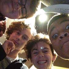 eddie #2 🚂 l/o (@anxiousedds)