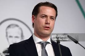 617 fotos e imágenes de alta resolución de Alex Lobo