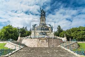 10, rüdesheim am rhein, 65385, germany. Aufgang Zur Germania Am Niederwalddenkmal Bei Rudesheim Fototapete Fototapeten 1871 Halbmond Deutsch Myloview De