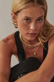 Dani Michelle's Instagram, Twitter & Facebook