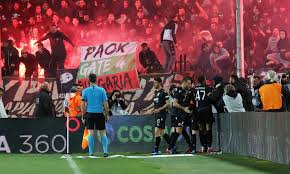 C'est paok thessaloniki fc (paok) qui recoit olympiakos cfp pour ce match grec du mercredi 13 janvier 2021. Paok Olympiakos 3 2 Aspromayro Probadisma Me Epistrofh Apo Thn Kolash Video Photos Onsports Gr