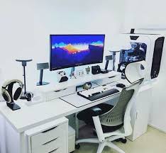 Setupsforgaming Gaming Gamer Ps4 Xbox Razer Racing Casque Gamer Gaming Gamer Https Ift Tt 2mktqrp Diy Computer Desk Gaming Desk Setup Game Room