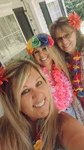 Our first day outside☀️ #3weeksold #bassethound #bassethoundpuppies  #bassethoundlove