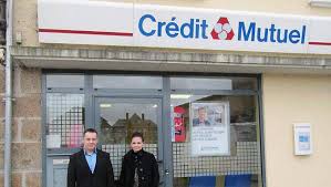 Comptes et cartes, epargne et placements, prêts et crédits, assurance… banque territoriale et conseillers disponibles par mail, téléphone ou en agence ! Le Credit Mutuel Ferme Pour Renovation