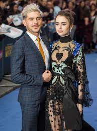 Liz kloepfer ted bundy liz kendall. Lily Collins Met Ted Bundy S Ex Elizabeth Kloepfer For Extremely Wicked