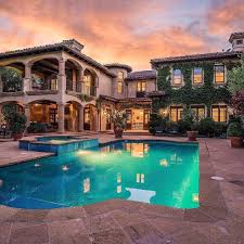 15 Luxury Homes With Pool Millionaire Lifestyle Dream Home Gazzed Mansions Mansions Luxury Luxury Homes Exterior