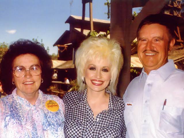 Honoring Robert Lee Parton...One Book At A Time
