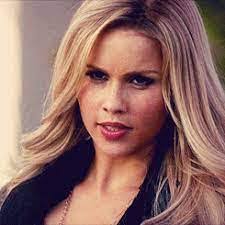 Jolene Carson's Instagram, Twitter & Facebook