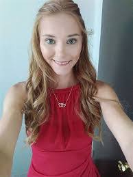 Leanna Sweet's Instagram, Twitter & Facebook