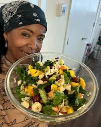 I love simple smoothies, and this book from my friend Immacula Oligario is  an excellent ressource not only for easy and delicious smoothies but