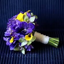 What's the best way to make a purple bouquet? Real Weddings A Garden Wedding In Washington Dc Purple And Yellow Bouquet Purple Wedding Bouquets Yellow Bouquets Lime Green Weddings