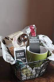 Gift Box Ideas For Dads Ruffled Diy Gift Baskets Homemade Gifts Crafty Gifts