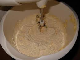 Check spelling or type a new query. Krim Minyak Di Bawah Warna Kuning Muda Resipi Dengan Gambar